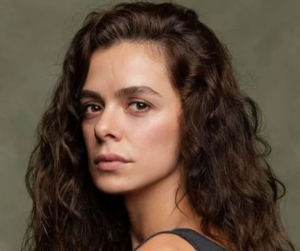 Özge Özpirinçci anneliğin hayatını nasıl değiştirdiğini anlattı! Sandık Kokusu dizisi için…