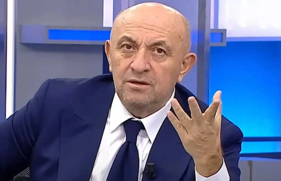 Ünlü yorumcu canlı yayında sandalyeden düştü!