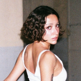 Zeynep Bastık Sevgilisinden Ayrıldı!