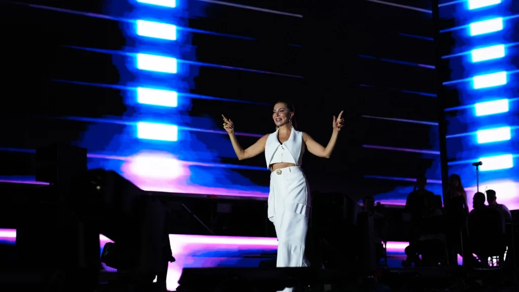 Ebru Yaşar Trabzon Kültür Yolu Festivali’nde Büyüledi