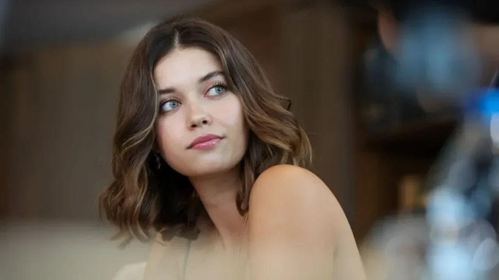 Afra Saraçoğlu İmaj Değiştirdi: “Uzun Saçlarımı Özledim” Demişti, Kısa Saçlarıyla Döndü