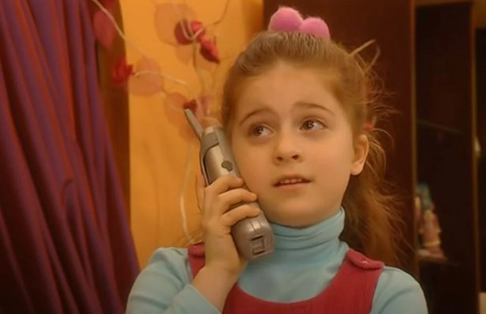 “Sihirli Annem”in Çilek’i Zeynep Özkaya Nişanlandı