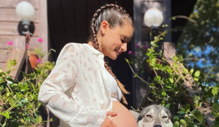 Atiye’den Mutlu Haber: Üçüncü Kızı “Rûmî” Dünyaya Geldi!