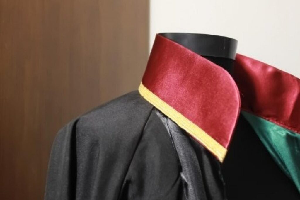 Ünlü İsim Avukatlık Mesleğine Geri Döndü! Dolandırıcılık Çetesini Çökertti!