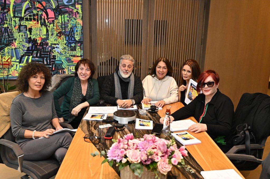 Türk sinemasının komedi ustaları ‘Baldız’ filminin okuma provasında bir araya geldi.