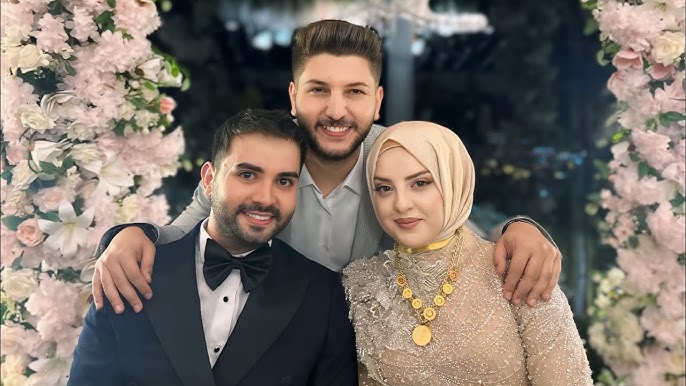 Kadir Ezildi Nişanlısının Mezuniyetini Hediyelerle Kutladı