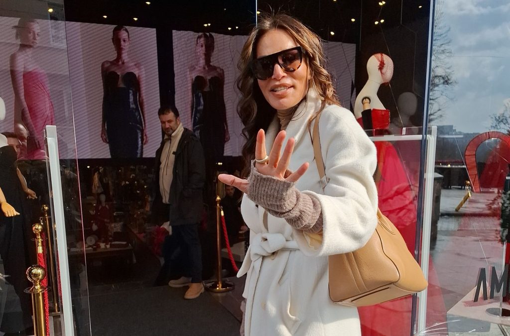 Güzide Duran, 16 Yıllık Eşi Adnan Aksoy’a Açtığı 20 Milyon Liralık Dava Hakkında Konuştu