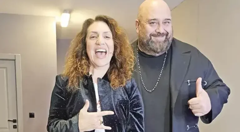 Kıvanç Tatlıtuğ’a Şef Somer Sivrioğlu’ndan Gönderme: “Her Şeysin, Şef de Biz Olalım!”