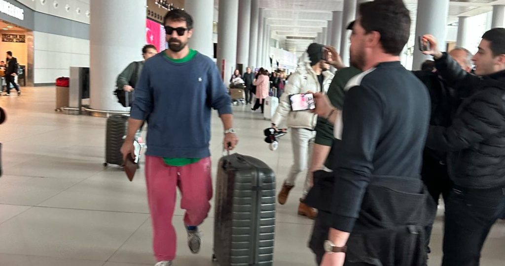 Pembeli Çelikkol İstanbul Havalimanı’nda Objektiflere Yakalandı