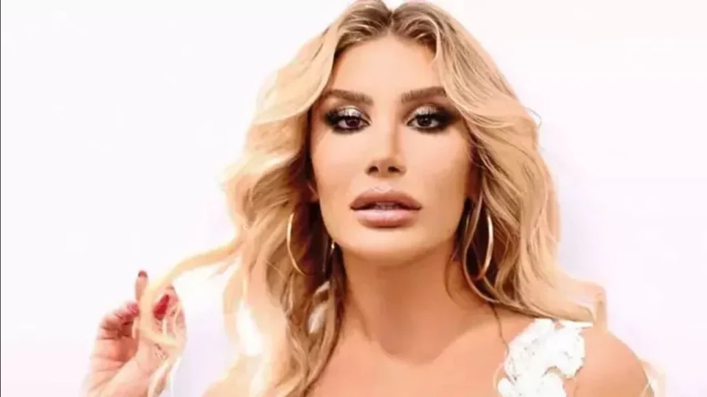 Uçakta Gerilim! Sevda Türküsev ve İrem Derici Birbirine Girdi