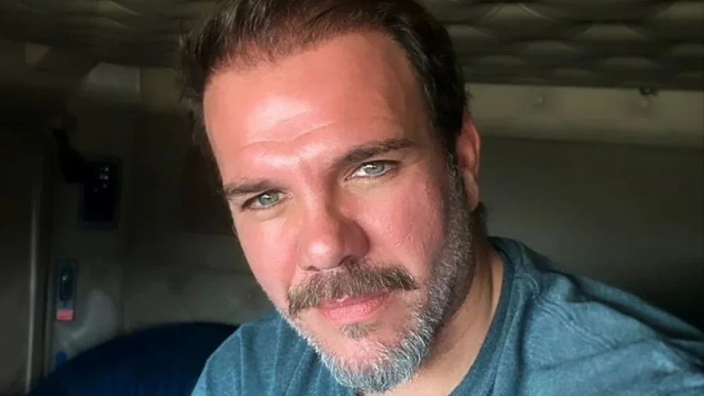 Tolga Karel’den Fırat Tanış’a Sert Sözler: “Gördüğüm Yerde Ağzını Burnunu Kıracağım”