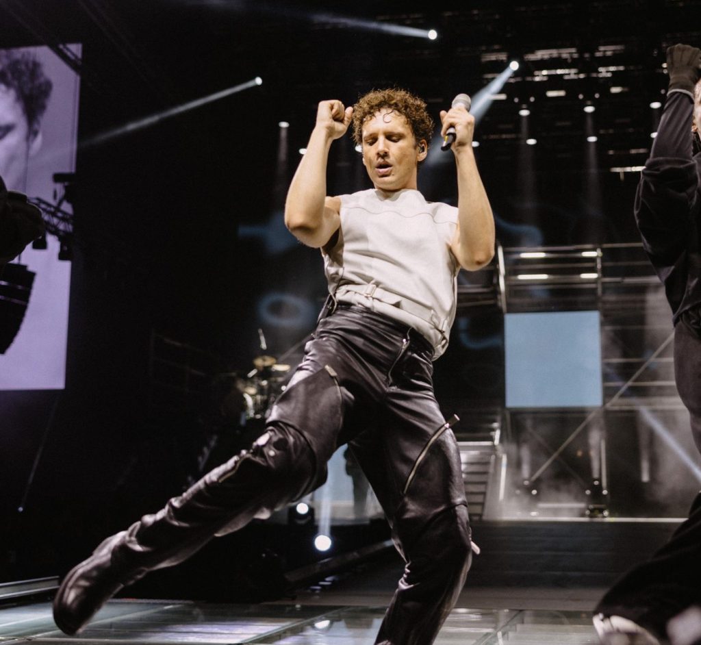 Edis’den Dünya Standartlarında Bir Müzik Şovu!