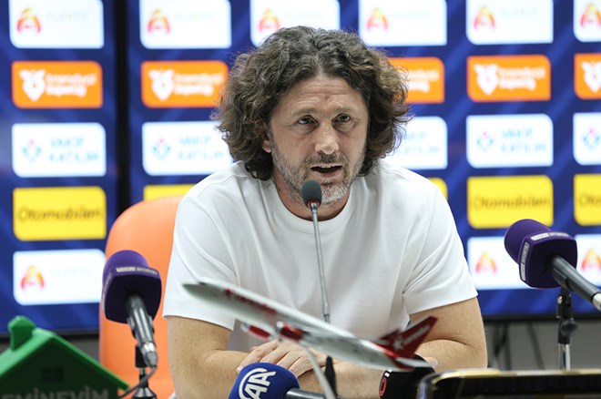 Fatih Tekke, Trabzonspor’a İmzayı Attı: ‘Yuvaya Geldik, Çok Şükür!’