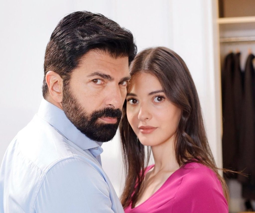 Set Arkadaşlarından Yasak Aşka Bomba İddia: “Herkes Biliyordu Ama Konuşamıyordu!”