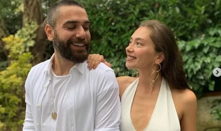 Beklenen An Geldi! Neslihan Atagül ve Kadir Doğulu Bebeklerini Kucağına Aldı