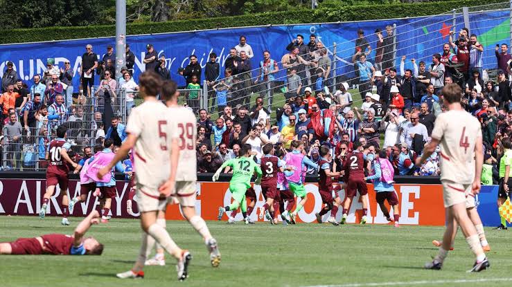 Trabzonspor U19, UEFA Finalinde Gururumuz Oldu!