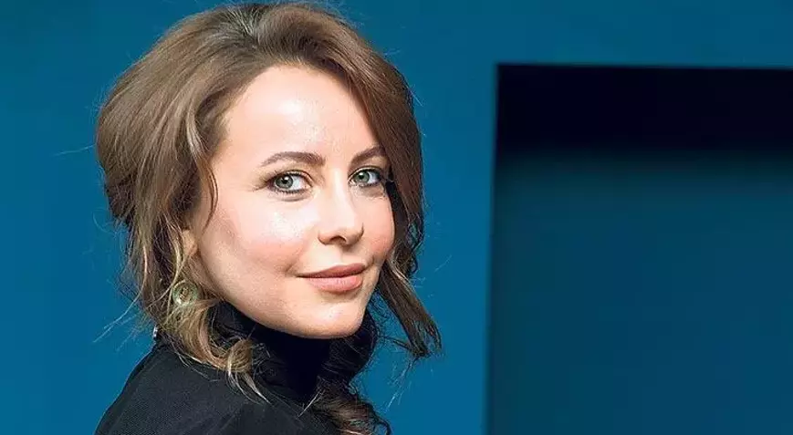 Vildan Atasever: “Göz Önünde Olmak Zorunda Değiliz”