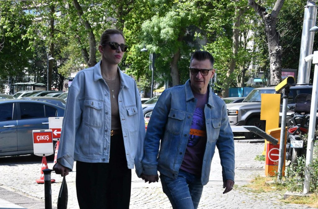 Giovanni ve Bahar Toksoy Sıcak Havanın Tadını Bebek’te Çıkardı