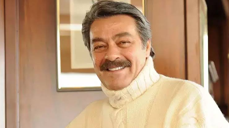 Usta Oyuncu Kadir İnanır’ın Son Hali Gündem Oldu: Sevenleri Duygulandı