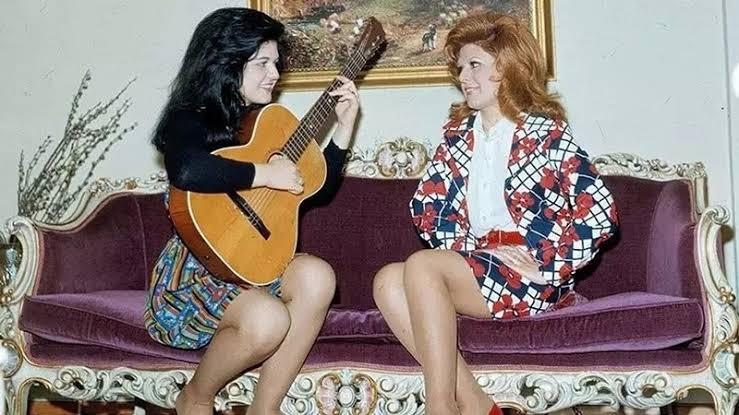 Gülden Karaböcek’ten Kardeşi Neşe Karaböcek’e Özlem Dolu Sözler