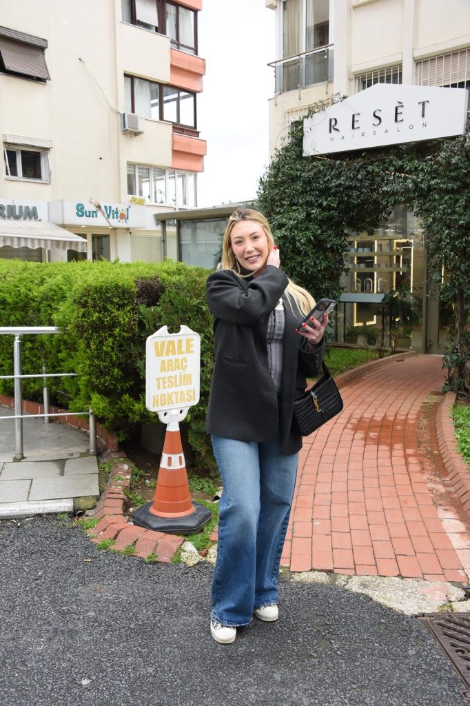 Onlar Protokol İmzaladı, Ama Ben Özgürüm!