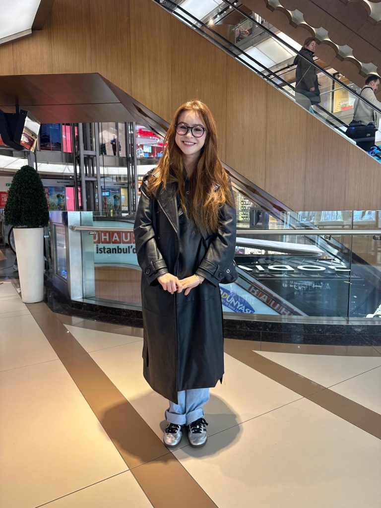 Asena Keskincı Yayından Kalka Jasmine Dizisi Hakkında Konuştu